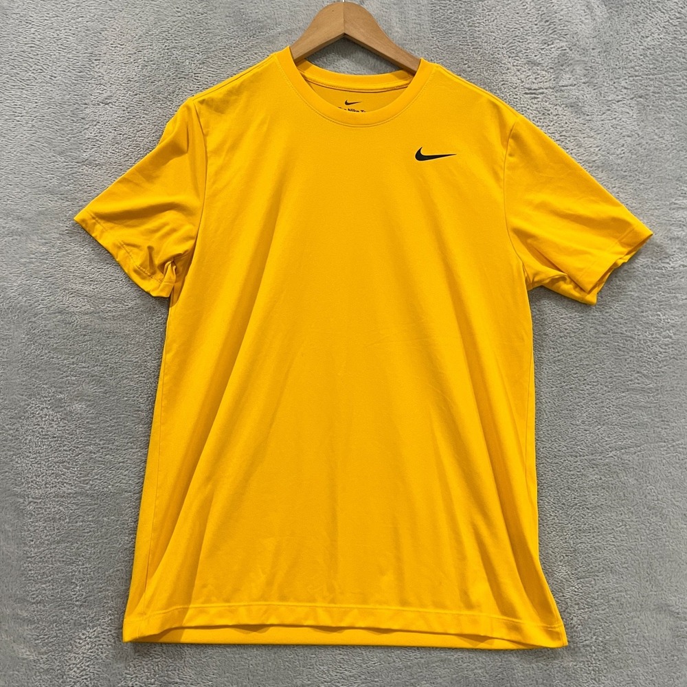 Nike Shirt Mens Medium Dri Fit Light Tech Short Sleeve Active Tee Performance